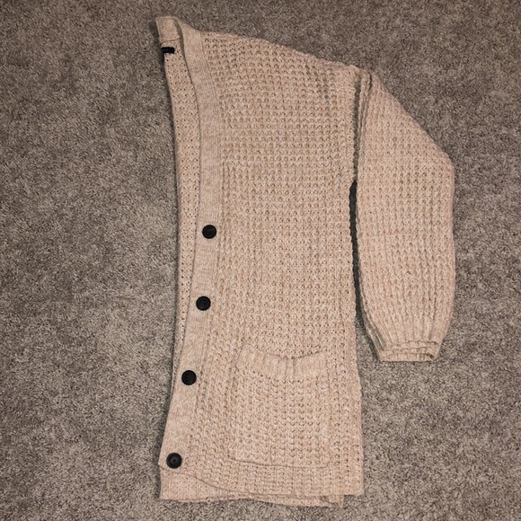 American Eagle Cardigan - Picture 2 of 7